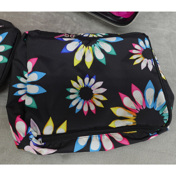 Sarah Jessica Parker Hardside Expandable Large Checked Spinner Suitcase - Picture 8 of 16